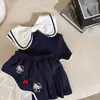 Conjunto Infantil de Dos Piezas Estilo Academia Ningli Girl's Hello Kitty Falda Plisada Ropa de Otoño para Niñas Conjunto de Dos Piezas