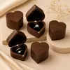 Caja de almacenamiento para anillos, caja de madera de alta gama, diseño en forma de corazón, caja para anillo de propuesta para amantes y parejas, soporte para anillos, joyero