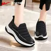 Zapatos de Madre Hui Li Zapatos de Mujer Otoño Suela Blanda Cómodos Sin Cordones Zapatos para Ancianos Superficie de Cuero Impermeables Zapatos Deportivos para Caminar Mujer