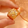 Anillos de Mujer de Moda de Venta Caliente Transfronteriza Europea y Americana, Anillos de Boda para Mujer de Alta Gama Simples y Personalizados