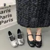 Zapatos Planos Plateados Bajos Estilo Ballet para Mujer, Nuevo Modelo Primavera 2026, Adecuados con Faldas, Zapatos Mary Jane Franceses, Zapatos Pequeños de Cuero