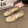 Zapatos Mary Jane estilo francés para mujer, moda otoño 2026 nuevos zapatos planos de suela suave con perlas, zapatos de un solo color poco profundos ligeros antideslizantes