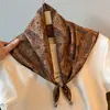 Pañuelo para la cabeza de caballo marrón, estilo fino de verano, transpirable, tacto suave, textura de encaje con cuentas, bufanda de seda, turbante, pañuelo triangular para mujer