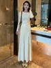 Traje de Dos Piezas de Punto Casual Estilo Suave con Top de Manga Larga y Falda para Mujer 2025 Nuevo Estilo Otoño Aspecto Adelgazante
