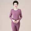 Directamente desde la fuente: Conjunto de ropa interior térmica de otoño para mujeres de mediana edad y mayores, forrado de forro polar, engrosado, cálido, rojo, talla grande, disponible para venta al por mayor