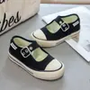 Zapatillas Deportivas para Niñas 2026 Verano Nuevo Estilo Mary Jane de Lona para Niñas Zapatos Blancos Bajos Zapatos Casuales Ligeros para Niñas
