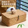 Caja de Almacenamiento de Escritorio, Caja de Regalo Tejida con Hierba de Ratán con Tapa, Cesta para Artículos Varios a Prueba de Polvo, Caja de Regalo Creativa, Caja de Joyas al por Mayor
