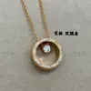 Colar Novo Exquisito V Gold com Tachas de Diamante Coco para Mulheres, Corrente para Clavícula Estilo Celebridade da Internet, Design de Alto Padrão, Venda Direta do Fabricante