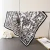 Bufanda Cuadrada Estampada Nueva de Seda Artificial Estilo Coreano, Chal, Pañuelo para el Cuello, Pañuelo de Cuello de Gama Alta, Pañuelo Cuadrado Pequeño, Pañuelo para la Cabeza, Pañuelo de Seda, Bufanda para Mujer