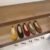 Zapatos planos retro sin cordones de punta redonda para mujer, nuevo modelo de primavera, zapatos cómodos y casuales estilo Birkenstock, mocasines de cuero genuino con suela blanda