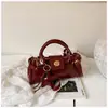 Bolsa Boston de Couro com Cera de Óleo Vintage Bolsa de Mão Feminina 2026 Outono Nova Bolsa para o Dia a Dia Bolsa de Ombro Transversal Grande Capacidade