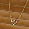 Colar em formato de coração transfronteiriço europeu e americano pingente de amor requintado joia personalizada de moda de nicho de luxo leve para mulheres all-match