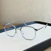 Armações de Óculos de Grau Ultra Leves Jin Chen Cor de Chá Podem Ser Personalizadas com Lentes de Grau para Mulheres com Rosto Comum, Adequadas para Rostos Quadrados e Redondos, com Bloqueio de Luz Azul e Lentes Sem Grau