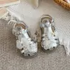 Sandalias Cerradas para Niñas 2026 Verano Nuevas Florales de Princesa Dulces Sandalias para Niños Antideslizantes de Suela Suave Zapatos de Playa