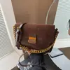 Bolso de Mano Vintage de Cadena Simple para Mujer, Nuevo Modelo 2026, Bolso Cuadrado Pequeño de Alta Gama, Bolso Cruzado Versátil para Teléfono