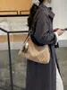 Bolso de Hombro Cruzado para Mujer con Lunares Estilo Japonés Relajado 2026 Nuevo Modelo Estilo Mori Artístico de Gama Alta con Perlas
