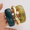 Pulsera de Borde Ancho con Superficie de Espejo de Venta Caliente Transfronteriza Europea y Americana, Pulsera Brillante Exagerada Personalizada, Pulsera de Resina Acrílica