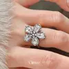 Copos de Nieve de Cristal de Hielo, Anillo Abierto de Flor Gota de Agua de Circonita Deslumbrante, Anillo de Dedo Índice de Nicho de Alta Gama, Joyería de Lujo Ligero para Mujeres