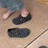 Sapatos de salto único série poá início de 2026 estilo coreano onda de outono sola grossa sapatos casuais femininos casuais fivela de couro lã novo estilo