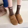 Mocasines casuales retro de suela gruesa y suela blanda para mujer, cerrados, adecuados para usar al aire libre, nuevo modelo de otoño 2026, cómodos Birkenstock para deslizar