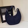 Bolsa Transversal de Tecido de Nylon Super Popular para Comércio Exterior para Mulheres 2025 Nova Versátil Casual Simples Bolsa Dumpling Leve Bolsa para Deslocamento