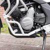 Adecuado para Spring Breeze MT700, parachoques de motocicleta, barra anticaída central e inferior, barra modificada envolvente completa, acero al carbono blanco plateado