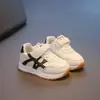Tênis Casuais Femininos 2025 Verão Novo Estilo Tênis para Crianças Médias e Grandes Tênis Masculinos Forrest Gump Tênis Casuais para Corrida