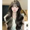 Peruca para Cabeça Inteira para Mulheres, Estilo Coreano, Levemente Cacheada, Ondas Grandes, Franja que Naturalmente Faz o Rosto Parecer Menor, Peruca para Cabeça Inteira