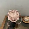 Moda Estilo Coreano Bolso Cubo con Cordón para Mujer 2026 Verano Nuevo Bolso de Hombro Cruzado Nube Bolso de Mano Simple de Nicho
