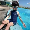 Roupa de Banho Infantil Masculina 2026 Roupas Infantis Novo Maiô Peça Única Roupa de Banho Infantil Maiô Masculino Bebê Manga Longa com Zíper