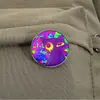 Nuevo Producto Transfronterizo Genial: Broche Divertido de Gatito de Color Neón Llamativo, Insignia Metálica, Versátil para Ropa