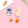 Ventas Directas de Fábrica Animales Pequeños Locos Conejo Oficial de Policía Set Accesorios de Resina DIY Pegamento de Crema Charms para Crocs Gomas para el Cabello
