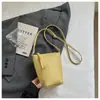 Bolso Pequeño Elegante de Gama Alta para Mujer, Nuevo Bolso Cruzado Versátil de Verano 2026, Bolso Compacto y Ligero para Teléfono para Caminar
