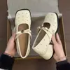 Primer Encuentro con los Zapatos de Mujer Mary Jane con Tacón Grueso que Aumentan la Altura Estilo Francés, Nuevo Modelo Primavera 2026, Adecuados para Combinar con Faldas, Zapatos Pequeños de Piel con Aumento de Altura