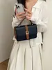 Otoño 2026 Nuevo Bolso Cuadrado Pequeño de Bloques de Color Sencillo Bolso de Mano para Mujer Bolso de Hombro Versátil Bolso para Ir al Trabajo y Citas Bolsos de Mujer al por Mayor