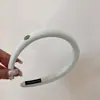 Diadema Retro de Satín Linda para Mujer con un Toque de Lujo, Diadema y Pinza para el Cabello de Moda Populares Este Año