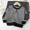 Sudadera Rayada Nueva para Niños 2026, Top Unisex de Cuello Redondo y Manga Larga con Protección en los Codos, Camiseta Básica Versátil para Bebés en Primavera y Otoño