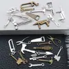 Herramientas Transfronterizas para Joyería y Estilo de Vida: Destornilladores, Llaves Inglesas, Hachas, Colgantes de Aleación, Collares de Bricolaje, Accesorios para Llaveros y Adornos Colgantes