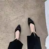 Sapatos Rasos Femininos de Bico Quadrado e Boca Rasa, Novo Estilo Verão 2026, Sapatos de Trabalho com Renda em Malha Vazada e Solado Macio, Mocassins