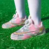 Nuevos Zapatos de Fútbol Transpirables de Verano con Hebilla Giratoria Transfronterizos para Niños Mayores, Niños y Niñas Zapatos de Fútbol de Entrenamiento, No Requieren Cordones