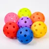 Pelota de Entrenamiento para Pickleball de TPE de 26 Agujeros para Interiores Multicolor Moldeada por Inyección Pelota con Múltiples Agujeros Deportes Pickleball Pickleball