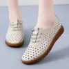 Nuevos Zapatos Planos Casuales de Mujer Primavera/Verano 2026 Huecos Transpirables Versátiles Suela Suave Zapatos para Mamá Zapatos Diarios