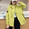 Chaqueta con capucha holgada de moda estilo coreano A1312 para mujer, nueva chaqueta casual versátil con bolsillo para primavera y otoño, top elegante