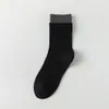 Meias 100% Algodão para Mulheres, Meias de Cano Médio para Primavera e Verão, Absorventes de Suor, Antiodor, Antipelos, Meias Esportivas Fitness Color Block Dopamina