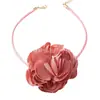 Collar con Parche de Camelia para Mujer Gargantilla Cadena para Clavícula Costura Lujo Accesible Nicho Collar de Flores Accesorios para el Cuello