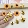 Colgante de Resina de Girasol Margarita Creativa Abeja DIY Accesorios de Joyería Hechos a Mano Pendientes Collar Llavero Colgante