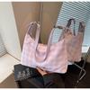 Bolsa Pequena Xadrez Transfronteiriça para Mulheres 2025 Nova Moda Casual Bolsa de Ombro Formato Bolinho Verão Tendência para o Trabalho Bolsa Transversal
