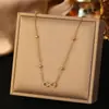 2024 Nuevo Verano Estilo Ins Joyería Colgante de Trébol Diseño de Nicho Cadena de Acero de Titanio de Gama Alta No se Desvanece