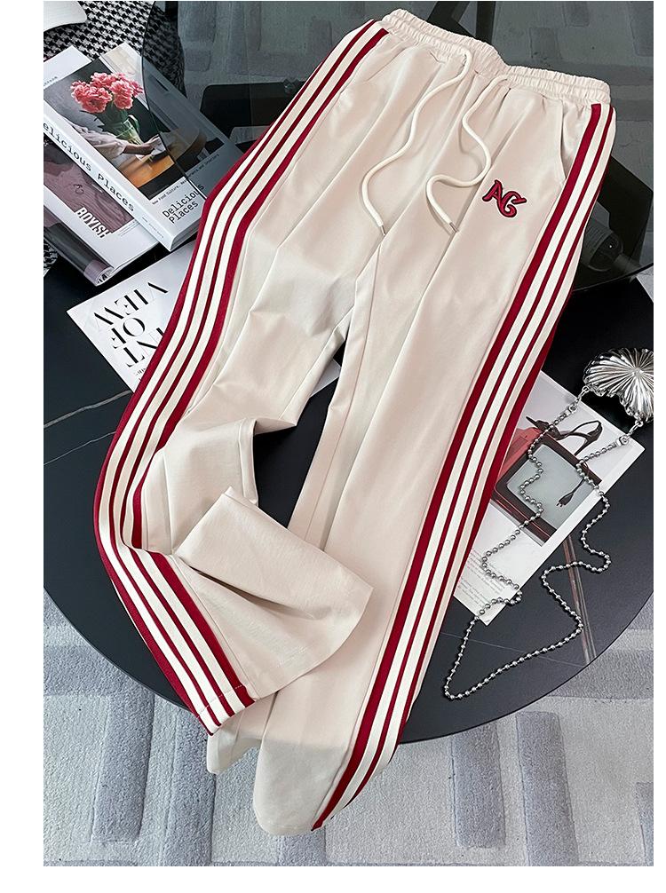 跨境淘货源分销2023春夏秋季新款街头潮流减龄小个子爆款欧货网红款运动套装休闲运动气质休闲时尚流行新款春夏秋装春夏秋装女装时尚套装套装女装春夏秋季套装女套装女女士运动服女装两件套套装卫衣套装休闲套装春夏秋季套装女装时尚套装盐系休闲套装女装2023百搭设计感小众洋气欧货阿里国际站跨境采购Cross-border, online shopping source, distribution, 2023 spring summer autumn, new, street trends, age reduction, small, explosive, European goods, network red, sportswear, leisure sports, temperament leisure, fashion popular, new spring summer autumn clothing, spring summer autumn women's clothing, fashion suit, suit women's clothing, women's sportswear, women's two-piece, hoodie suit, suit leisure, Fashion suit, salt department, leisure suit, women's 2023, everything, design sense, niche, foreign style, Ali International Station, cross-border procurement