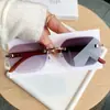 Moda Europea y Americana Nuevas Gafas de Sol Fotocromáticas sin Marco y Bordes Cortados, Elegantes Gafas de Sol Estilo Calle con Patillas de Madera